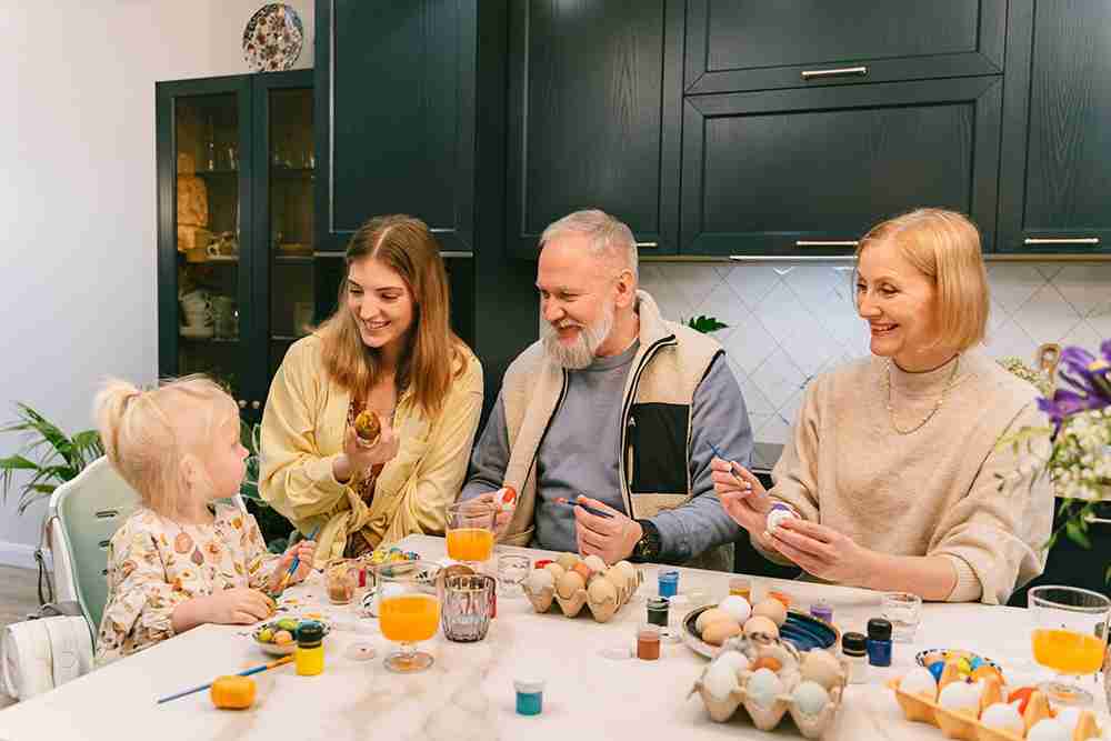 grandparent having dinner with family